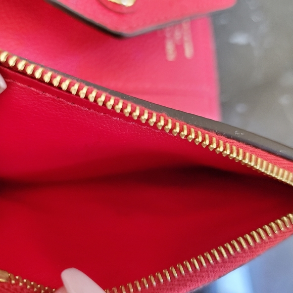 Louis Vuitton Empreinte Zoe Wallet - Picture 6 of 8